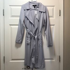 NWT belted light trench jacket with pockets